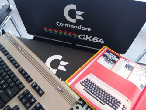 Commodore GK64_welovemercuri.jpg