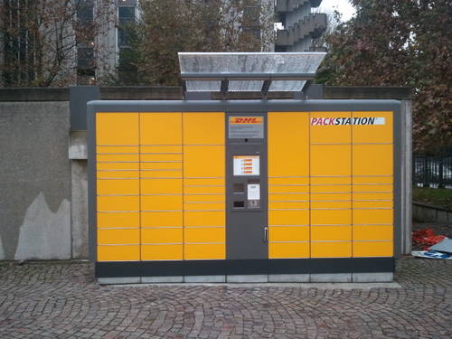 DHL PACKSTATION.jpg