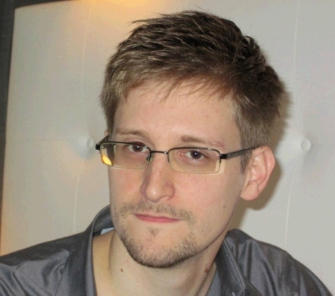Edward Snowden_welovemercuri.jpg