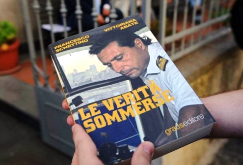 Francesco Schettino_Schettino_libro.jpg