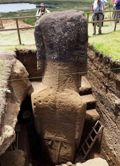 Le teste Moai dell’isola di Pasqua hanno un corpo.jpg