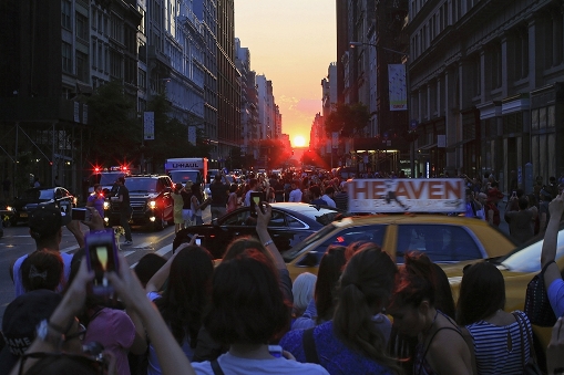 Manhattanhenge.jpg