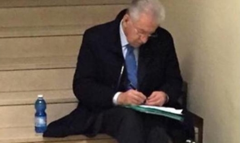 Mario Monti_coda_ASL.jpg