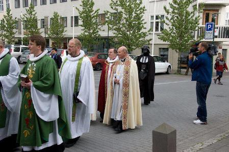 SW_processione.jpg