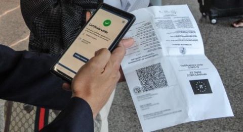 Verifica-green-pass-Polizia-di-Stato.jpg