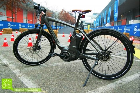 Wi-Bike Piaggio_welovemercuri.jpg