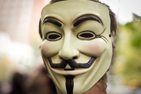 anonymous_maschera_multinazionali_welovemercuri.jpg