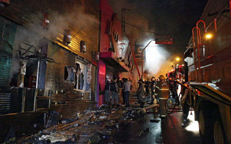 foto_brasile_incendio_discoteca.jpg