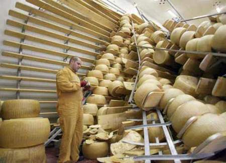 terremoto-emilia-parmigiano-reggiano.jpg