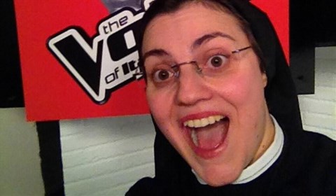 the-voice-suora-suor-cristina-selfie.jpg